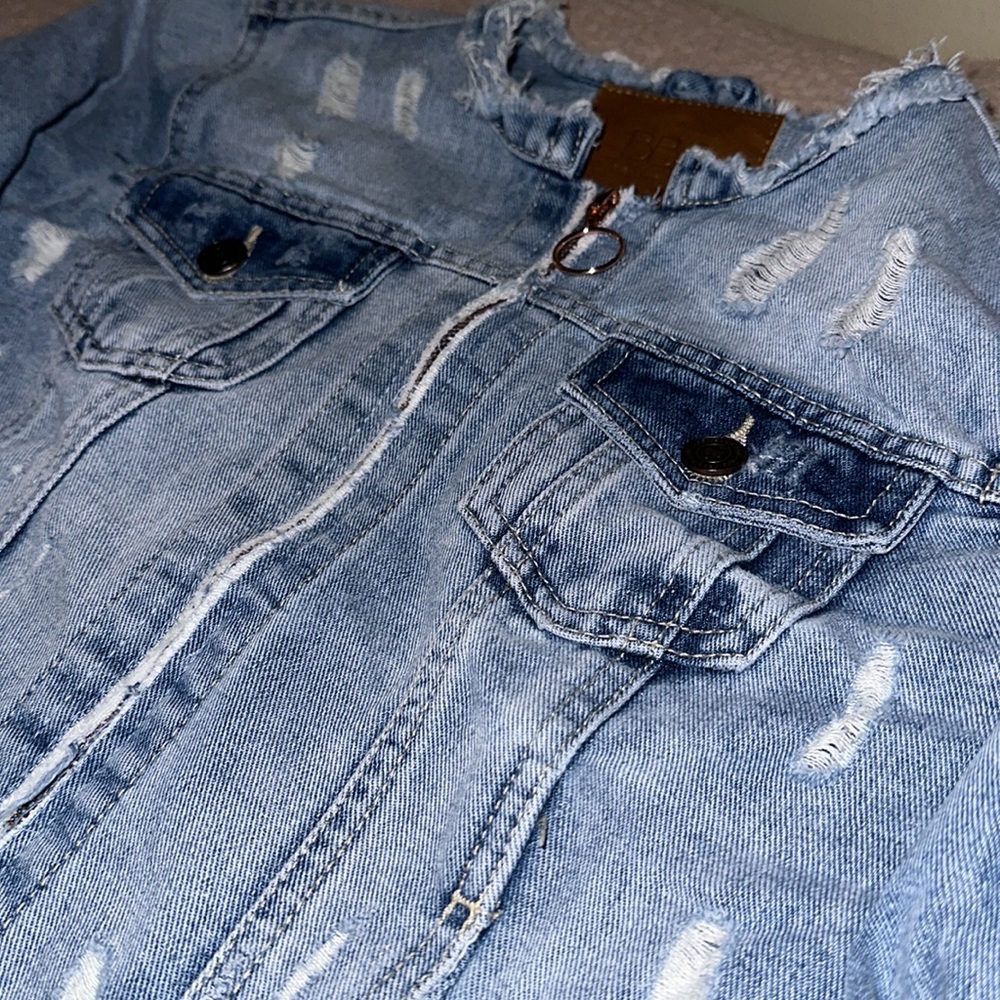 Crop Jean Jacket - Picture 2 of 3
